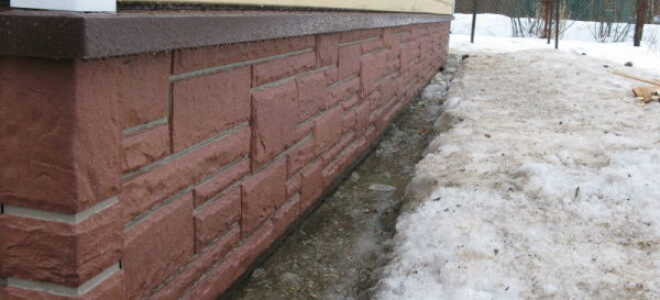 Облицовка фундамента панелями: делаем выбор