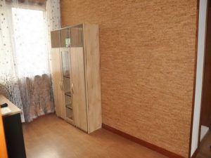 Монтаж пробкового покрытия на стены