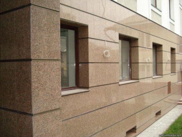 Облицовка фасада керамогранитными плитами