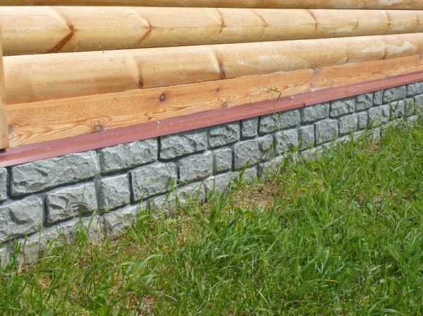 Панели из полипропилена, имитирующие поверхность камня